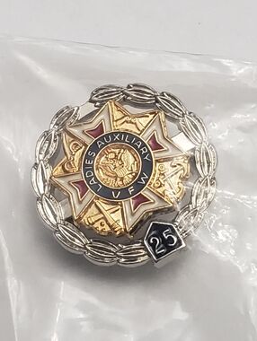 VFW Ladies Auxiliary 25 Years Lapel Pin Collectible